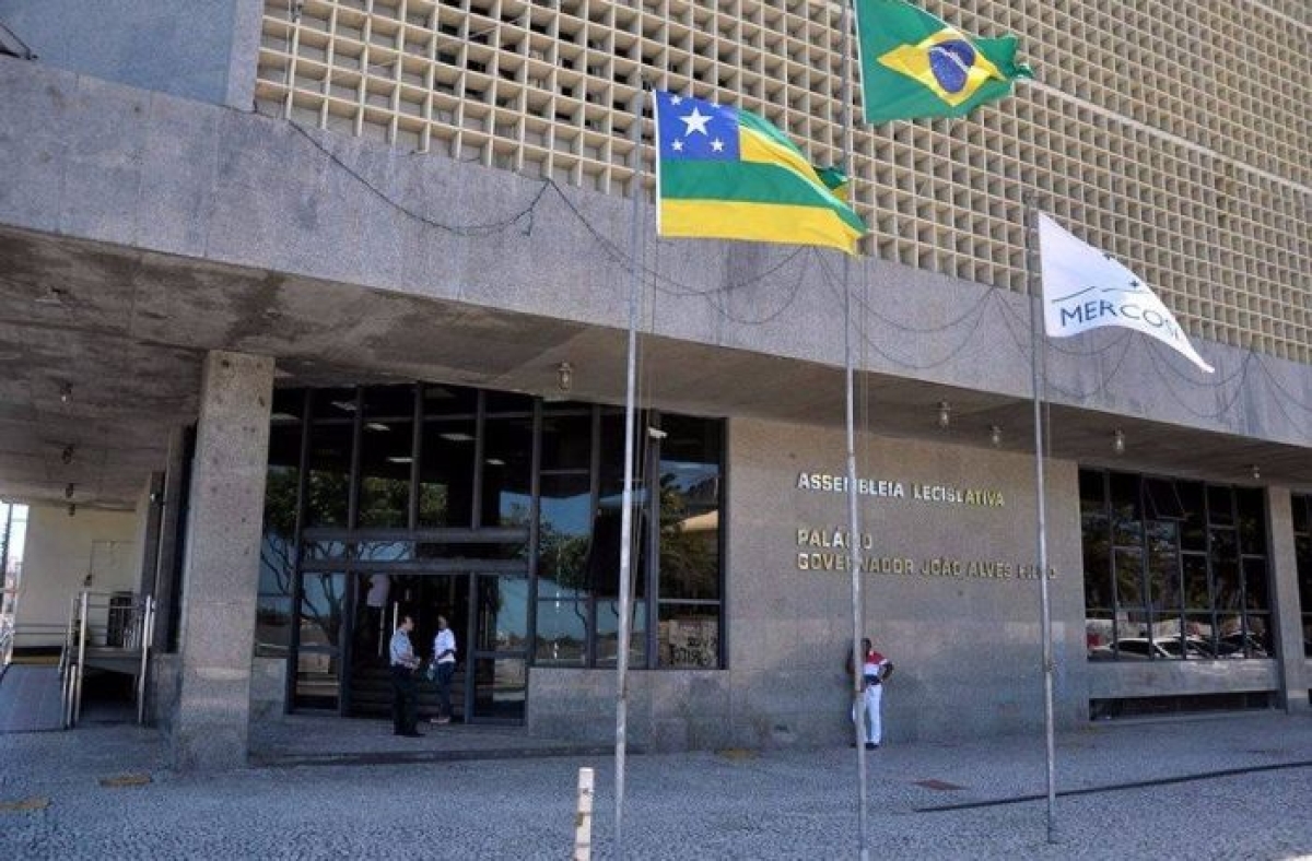 0% de reajuste em 2021 e 3% em 2022 revolta servidores do TCE, MP e Alese (Foto: CUT/SE)