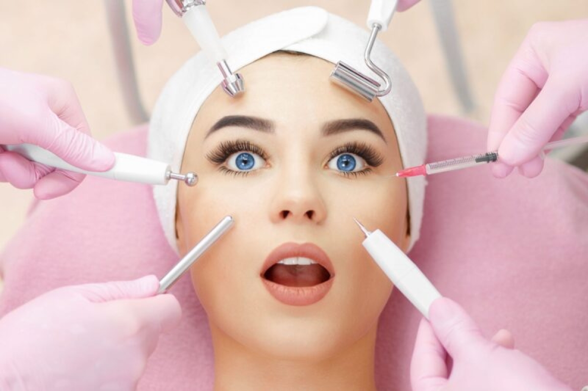 A área de estética e cosmética tem  as novas tecnologias como forte aliada e uma forte concorrência altamente especializada e treinada (Imagem: Getty Images) 
