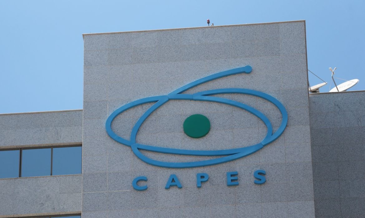 Fachada do edifício-sede da Capes (Foto: Marcello Casal Jr./ Agência Brasil)