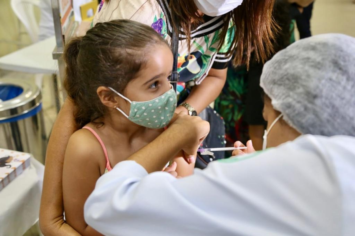 Aracaju amplia pontos de CoronaVac para crianças de 6 a 11 anos, a partir desta segunda, 7/2 (Foto: Marcele Cristinne/ PMA)