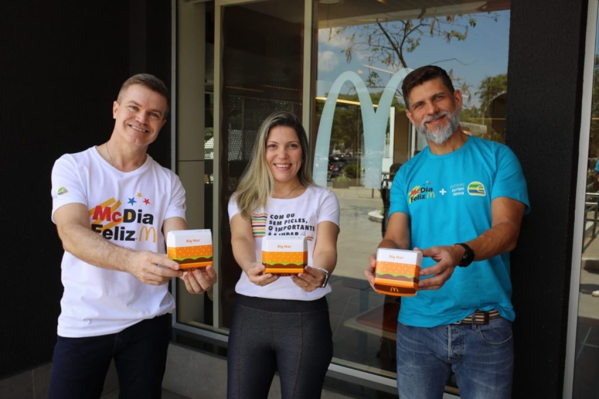 Paulo Camargo, Bianca Provedel e Roberto Campos de Lima (Foto: Comunicação Mc)