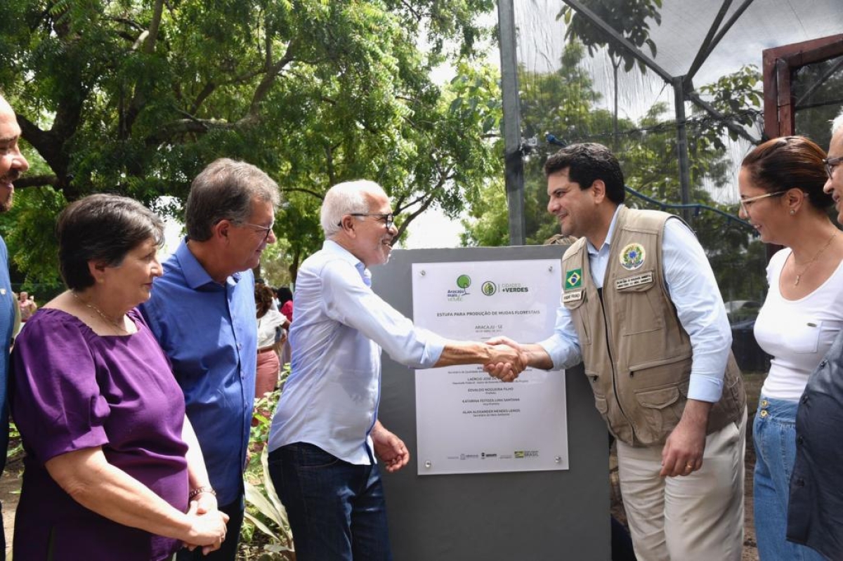 Prefeito de Aracaju inaugura novo espaço no Horto Florestal: "Estamos dando um grande salto na arborização da cidade" (Foto: Ana Lícia Menezes/ PMA)