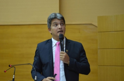 Dr. Samuel apresenta PL que reconhece o risco da atividade profissional do advogado (Foto: Jadilson Simões)