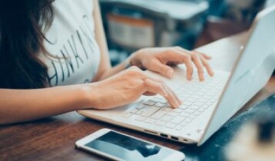 Adepol/SE abre vaga para estágio na área de mídias digitais - Foto: Freepik Adepol/SE abre vaga para estágio na área de mídias digitais - Foto: Freepik