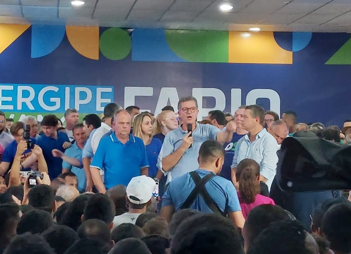 Laércio Oliveira cita renovação e união, durante evento que oficializou pré-candidatura de Fábio Mitidieri ao Governo - Foto: Hugo Barbosa | Site Laércio Oliveira