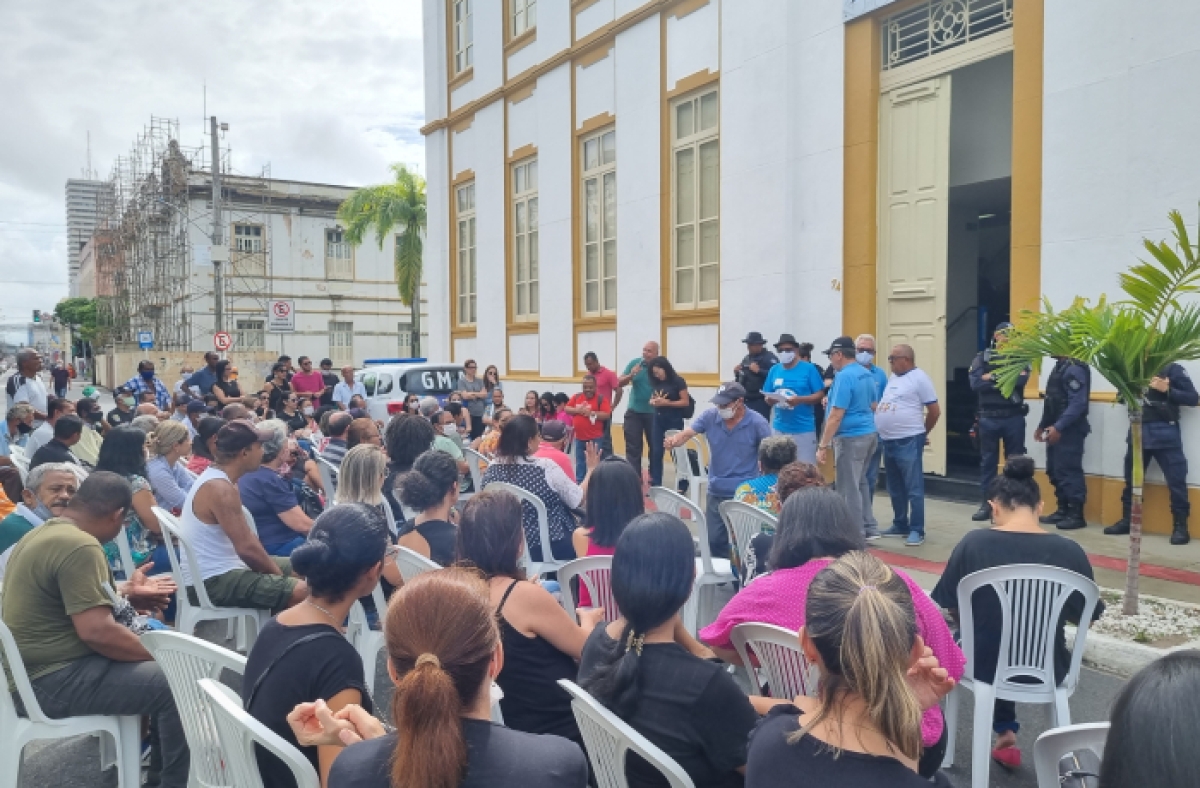 Vereadores recuam e 2.600 servidores de Aracaju ficarão sem 5% - Foto: CUT-SE