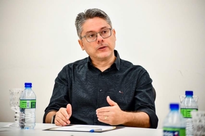Alessandro Vieira alerta sergipanos para novos empréstimos feitos pelo governo e possível venda do Banese - Foto: Melissa Warwick