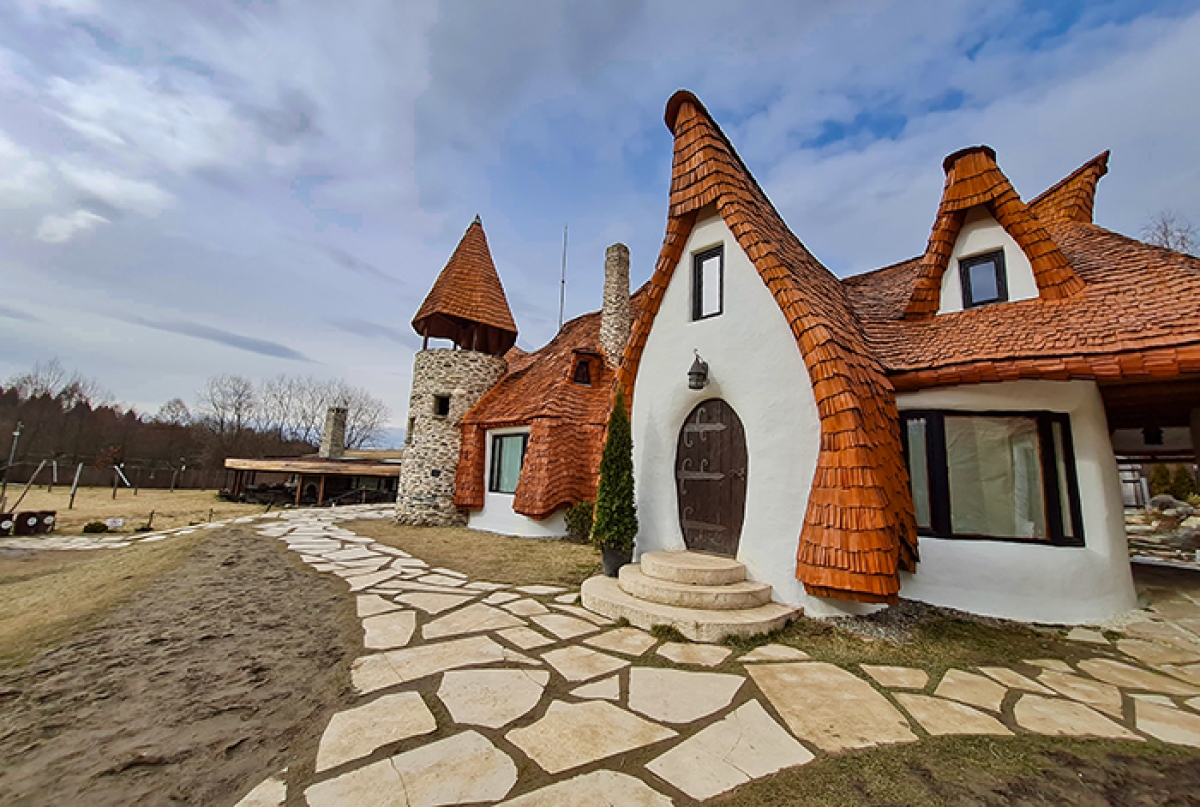 Castelul de Lut Valea Zânelor: o castelo de barro - Foto: Existe Um Lugar no Mundo