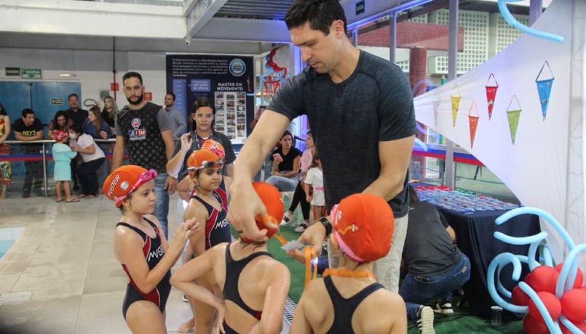 Gustavo Borges participa de atividade com estudantes em Aracaju - Foto: Victor Caldas