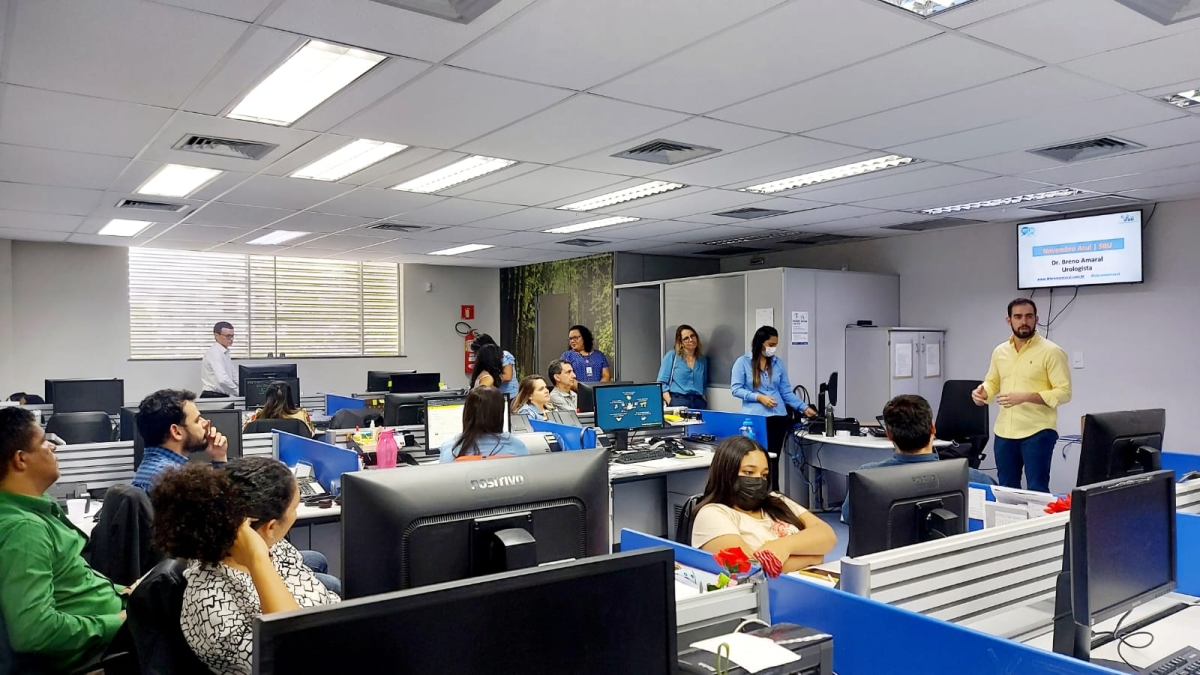 "Câncer de próstata atinge um a cada sete homens", alerta urologista durante palestra para funcionários do BB - Foto: Ascom Onco Hematos/Homo | �?ncora Adm Comunicação Ltda