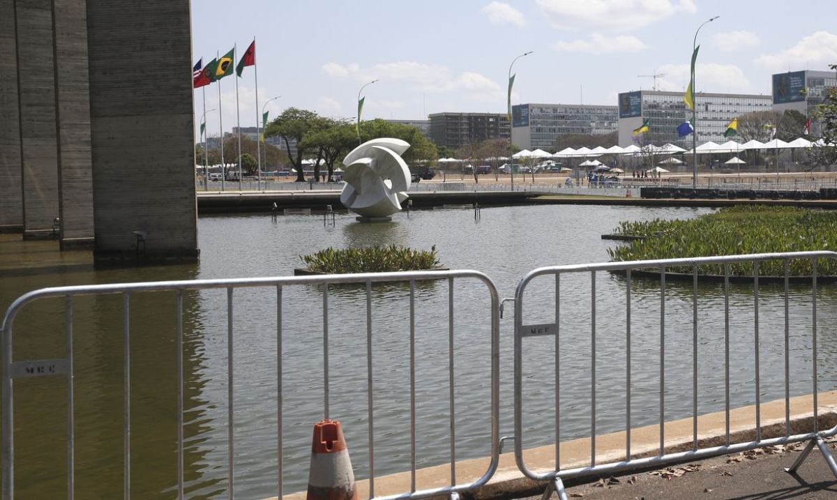 A Esplanada dos Ministérios, em Brasília, amanhece bloqueada para veículos, bloqueio, já previsto nos planos de segurança para o feriado de 7 de Setembro - Foto: Antonio Cruz | Agência Brasil