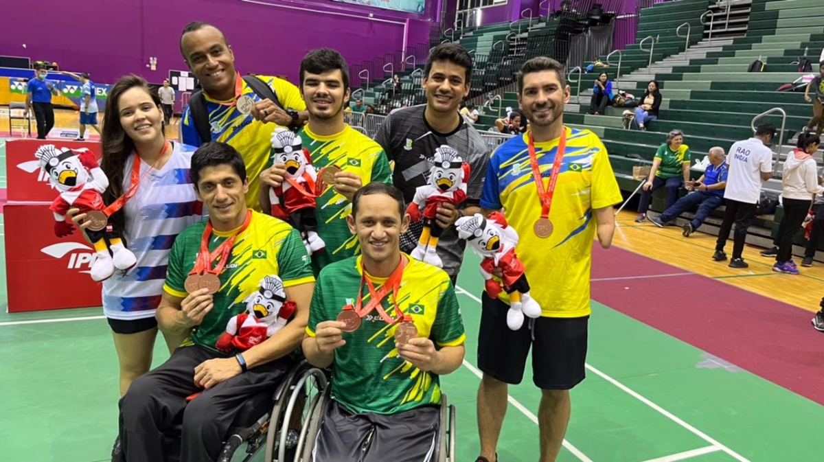 Fisioterapeuta lagartense ajuda a trazer medalhas para a seleção brasileira de parabadminton - Foto: Divulgação