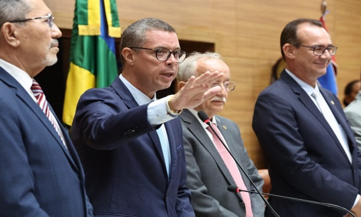 Posse ocorreu na Assembleia Legislativa - Foto: César de Oliveira