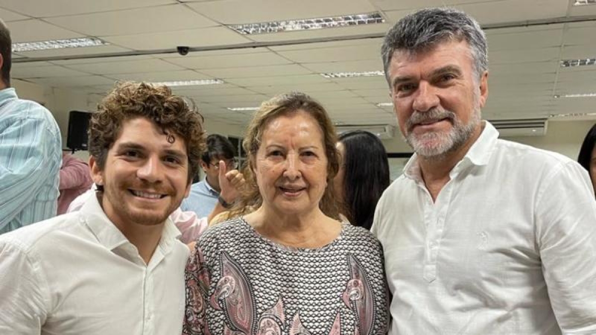 Vereador Breno Garibalde, senadora Maria do Carmo e deputado estadual Garibalde Mendonça  - Foto: Sintonia Notícias