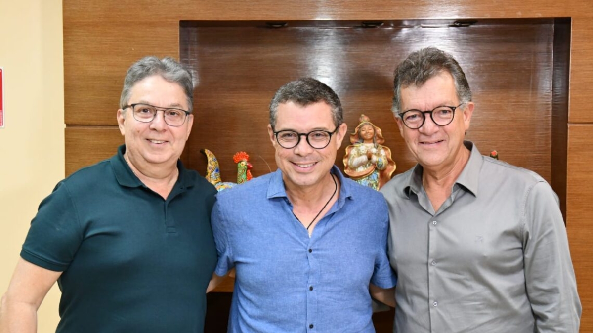 Laércio Oliveira discute desenvolvimento de Sergipe com Fábio Mitidieri - Foto: Site Laércio Oliveira