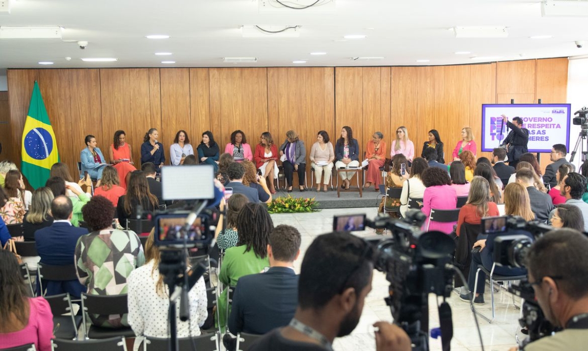O governo federal abre as atividades comemorativas do Dia Internacional da Mulher. Participam a primeira-dama, Janja da Silva, as presidentes do BB e CEF e 11 ministras mulheres do governo Lula - Foto: Antônio Cruz | Agência Brasil O governo federal abre as atividades comemorativas do Dia Internacional da Mulher. Participam a primeira-dama, Janja da Silva, as presidentes do BB e CEF e 11 ministras mulheres do governo Lula - Foto: Antônio Cruz | Agência Brasil