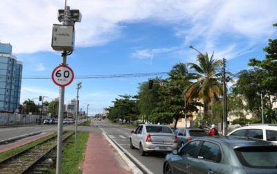 Novos equipamentos de fiscalização eletrônica começam a autuar dia 16/5 - Foto: SMTT Aracaju