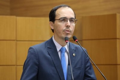 Georgeo Passos entra com ações na Justiça contra PSSs do Estado - Foto: Joel Luiz | Alese Georgeo Passos entra com ações na Justiça contra PSSs do Estado - Foto: Joel Luiz | Alese