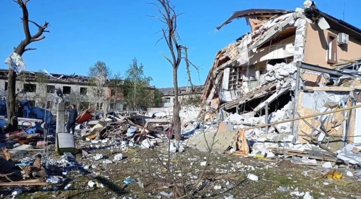 Prédios residenciais atingidos pelo míssil russo - Foto: Ministério da Defesa da Ucrânia | Divulgação | Twitter