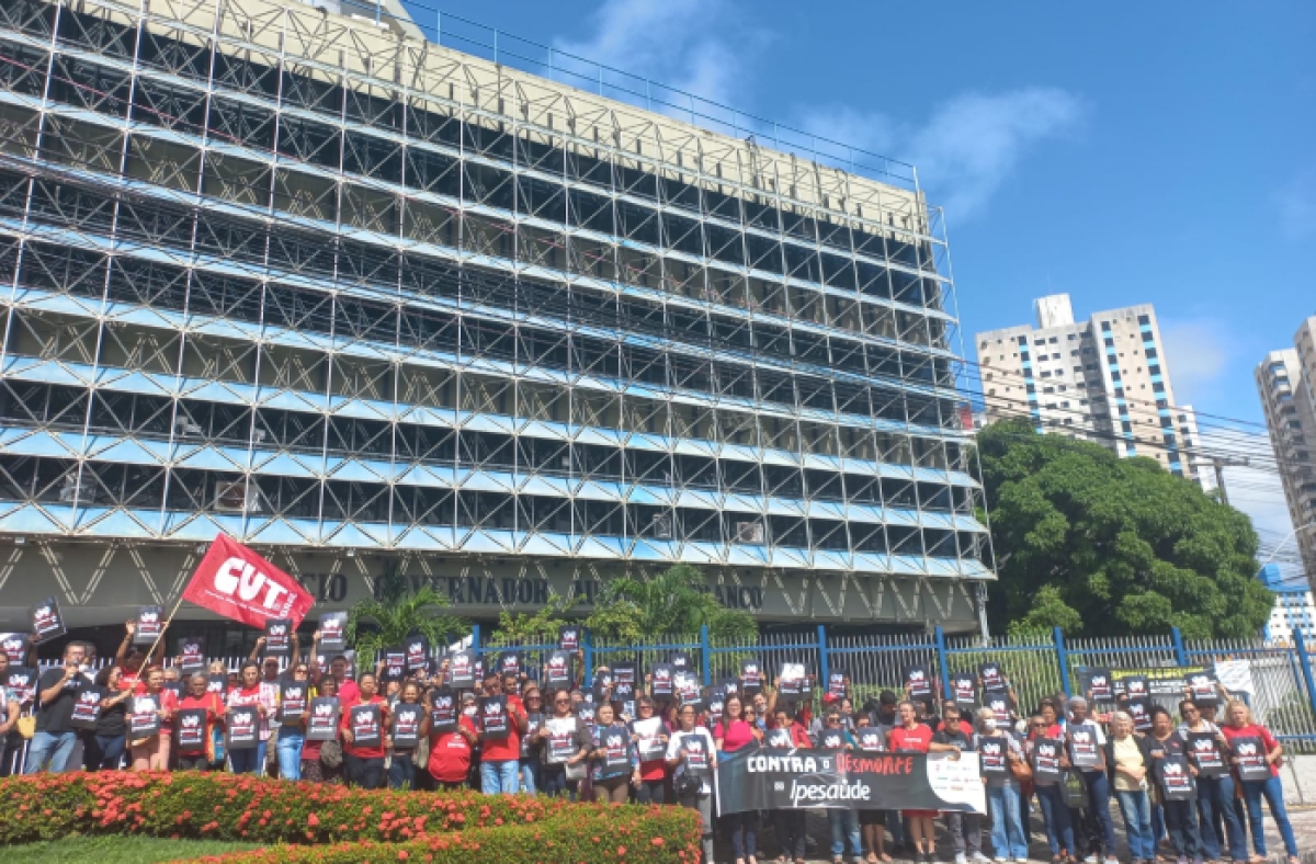 Servidores protestam para cancelar reestruturação do Ipesaúde - Foto: CUT/SE