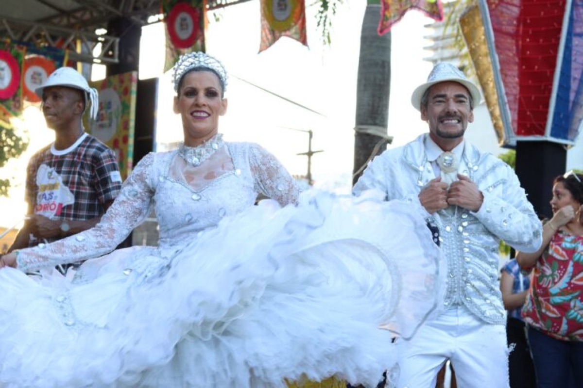 Casal de quadrilheiros do projeto "Bem-Vindo ao País do Forró" colocou o povo para dançar - Foto: Fecomércio/SE