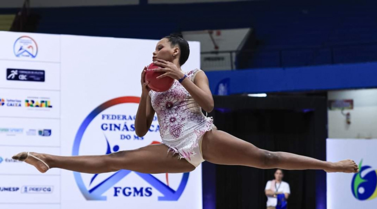 Aluna do Centro de Excelência Maria Ivanda se destaca no Campeonato Brasileiro de Ginástica Rítmica em Campo Grande - Foto: Divulgação | Unidade escolar