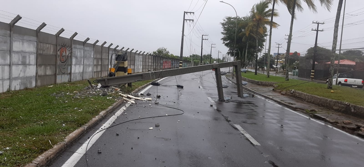 Energisa alerta sobre os riscos de colisões em postes - Foto: Assessoria Energisa/SE Energisa alerta sobre os riscos de colisões em postes - Foto: Assessoria Energisa/SE