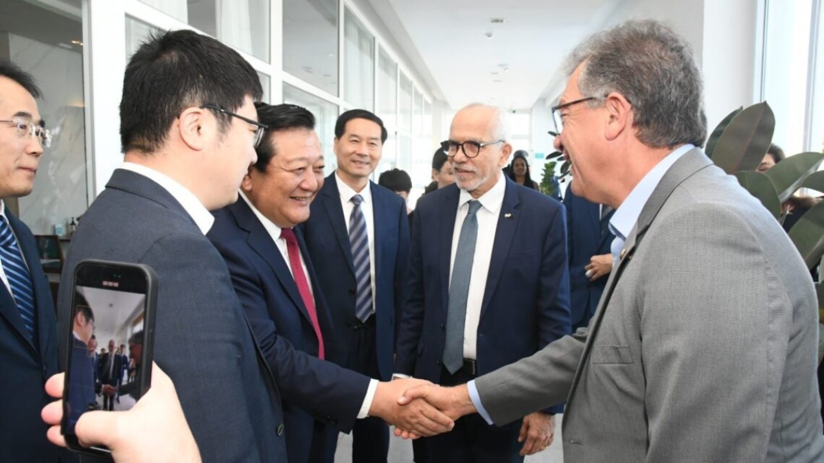 Laércio Oliveira destaca parceria entre Aracaju e Yantai para o desenvolvimento econômico e a geração de empregos - Foto: Site Laércio Oliveira Laércio Oliveira destaca parceria entre Aracaju e Yantai para o desenvolvimento econômico e a geração de empregos - Foto: Site Laércio Oliveira
