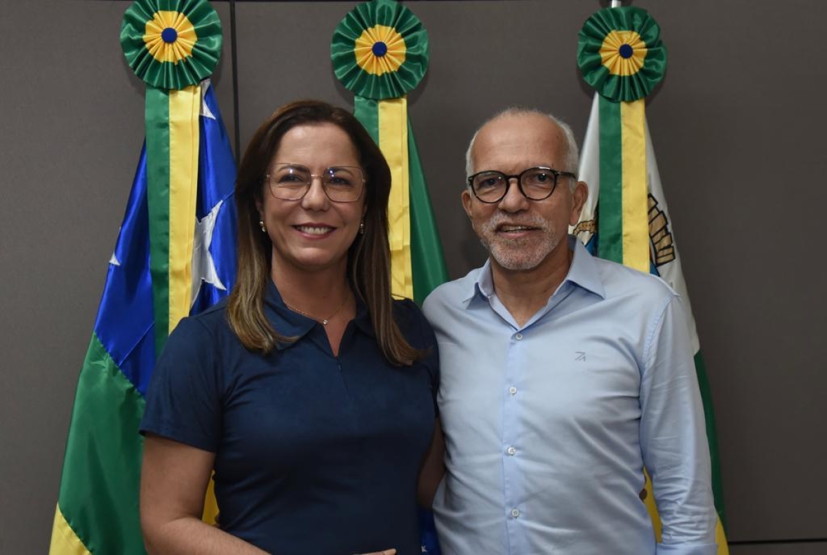Prefeito Edvaldo Nogueira recebe a visita da deputada federal Katarina Feitoza - Foto: Ana Lícia Menezes | Prefeitura de Aracaju Prefeito Edvaldo Nogueira recebe a visita da deputada federal Katarina Feitoza - Foto: Ana Lícia Menezes | Prefeitura de Aracaju