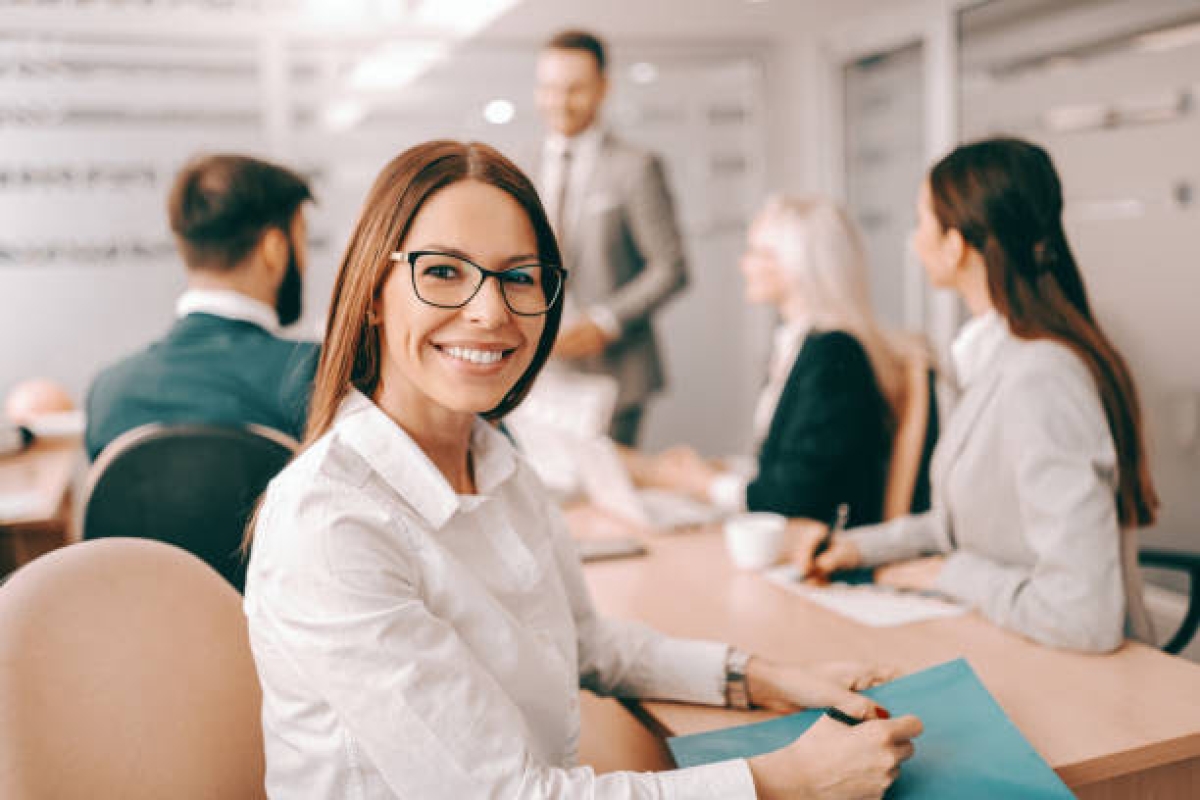 O que impede as mulheres de ocupar espaço de destaque nas lideranças empresariais? - Foto: Assessoria Plano Consultoria Empresarial