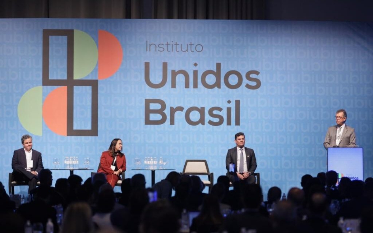 Se a reforma tributária não gerar emprego, ela não vale de nada?, defende Laércio Oliveira em seminário em São Paulo - Foto: Site Laércio Oliveira Se a reforma tributária não gerar emprego, ela não vale de nada?, defende Laércio Oliveira em seminário em São Paulo - Foto: Site Laércio Oliveira
