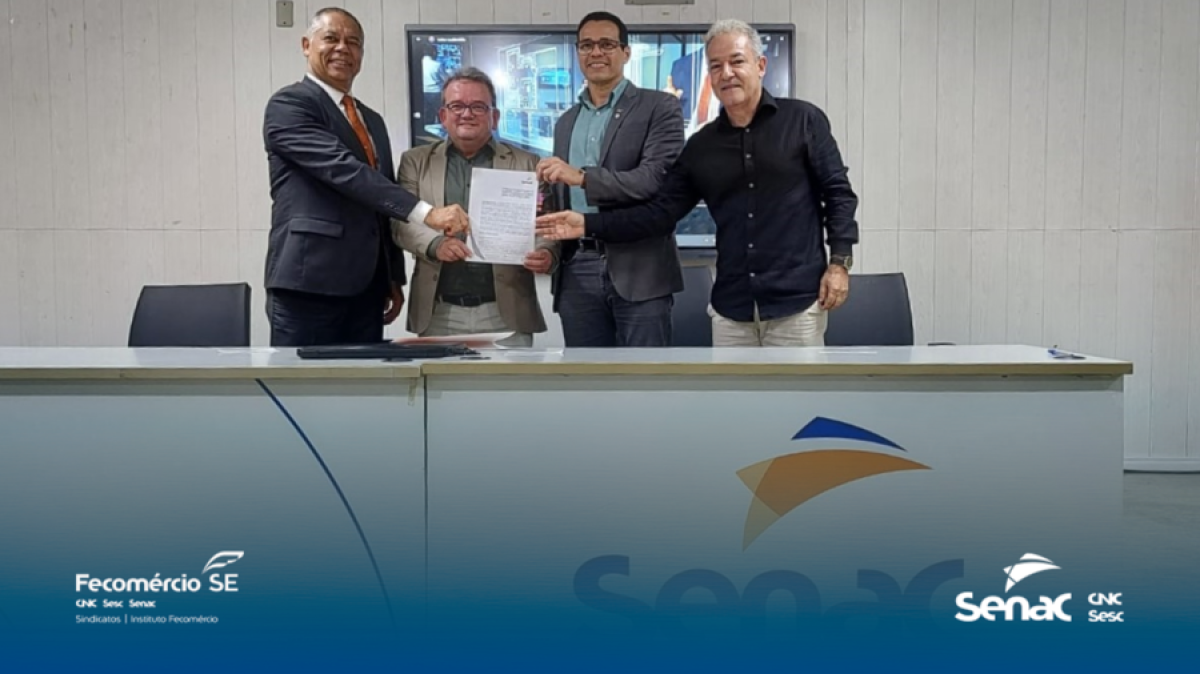 Creci-SE assina parceria com o Sistema Fecomércio e Senac durante seminário - Imagem: Senac/SE