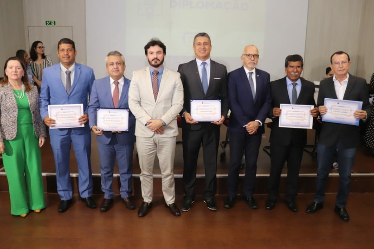 TRE-SE diploma dois novos vereadores de Aracaju - Foto: China Tom | Câmara de Aracaju TRE-SE diploma dois novos vereadores de Aracaju - Foto: China Tom | Câmara de Aracaju