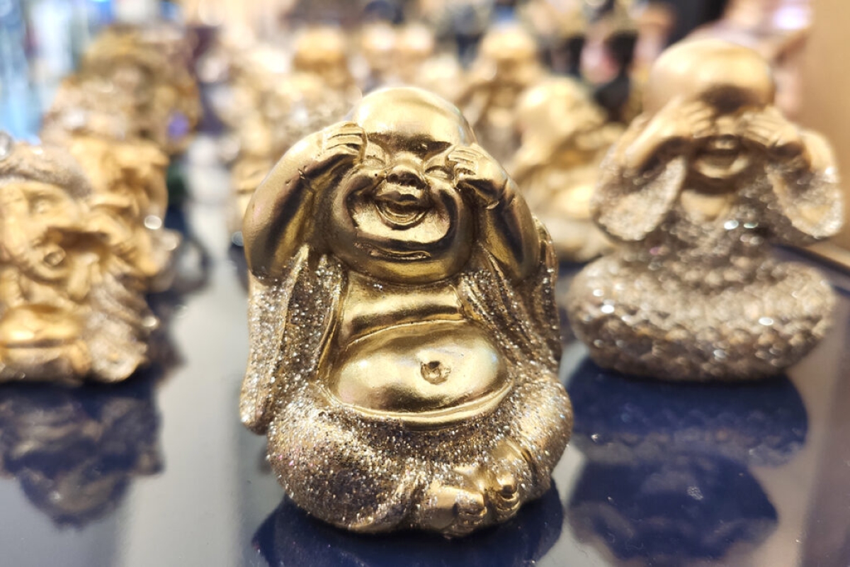 Acredita-se que Hotei, esse monge sorridente e gordinho teria vivido na China - Foto: Ascom Shopping Jardins Acredita-se que Hotei, esse monge sorridente e gordinho teria vivido na China - Foto: Ascom Shopping Jardins