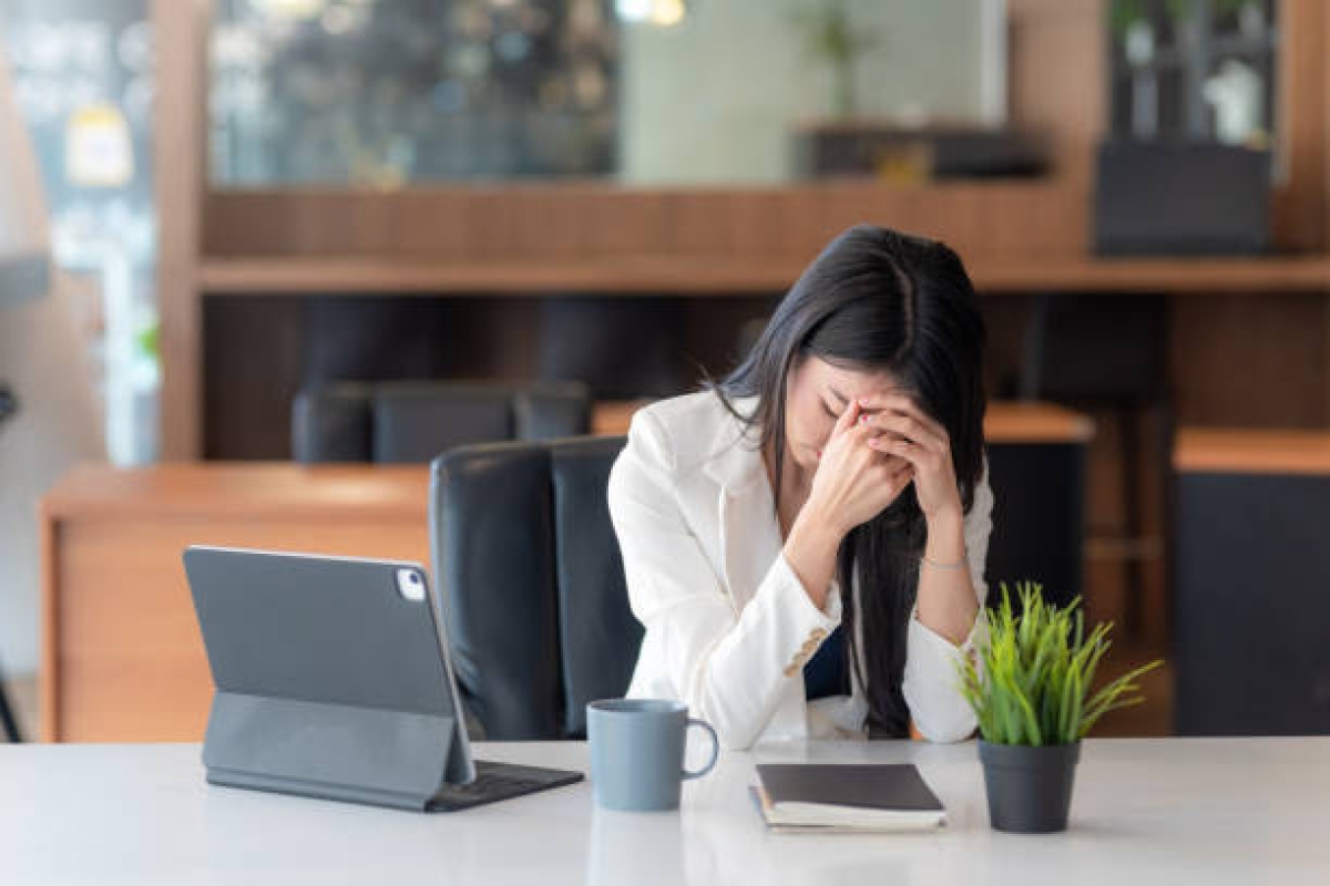 Síndrome de Burnout - empresas têm priorizado o desempenho operacional, desconsiderando a saúde emocional das pessoas - Foto: Assessoria Morcone Consultoria Empresarial
