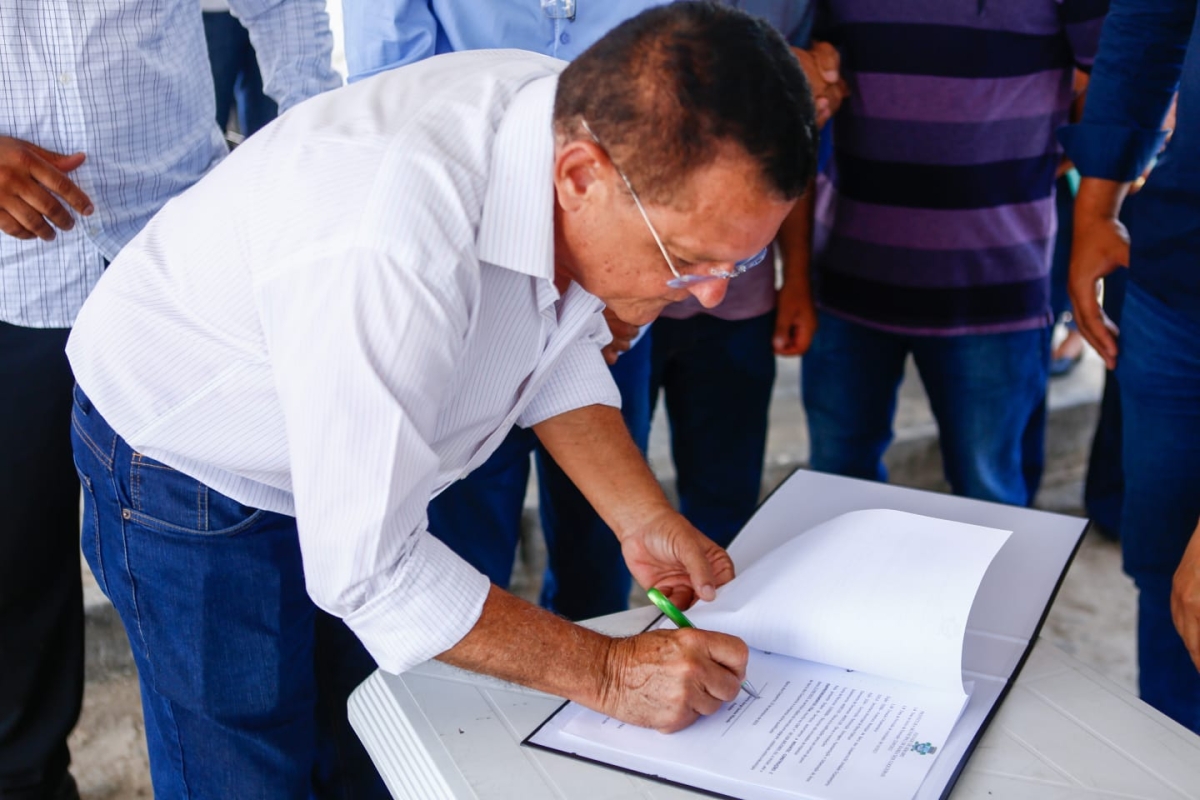Alberto Macedo, prefeito da Barra dos Coqueiros - Foto: Jayme Morais