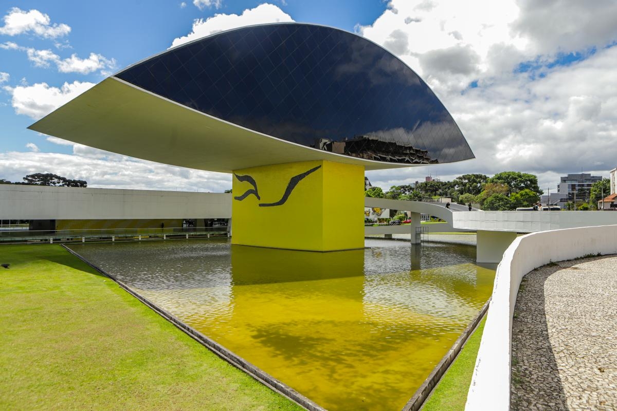 Essa é uma obra icônica de Oscar Niemeyer, conhecido como Museu do Olho - Foto: Carla Passos