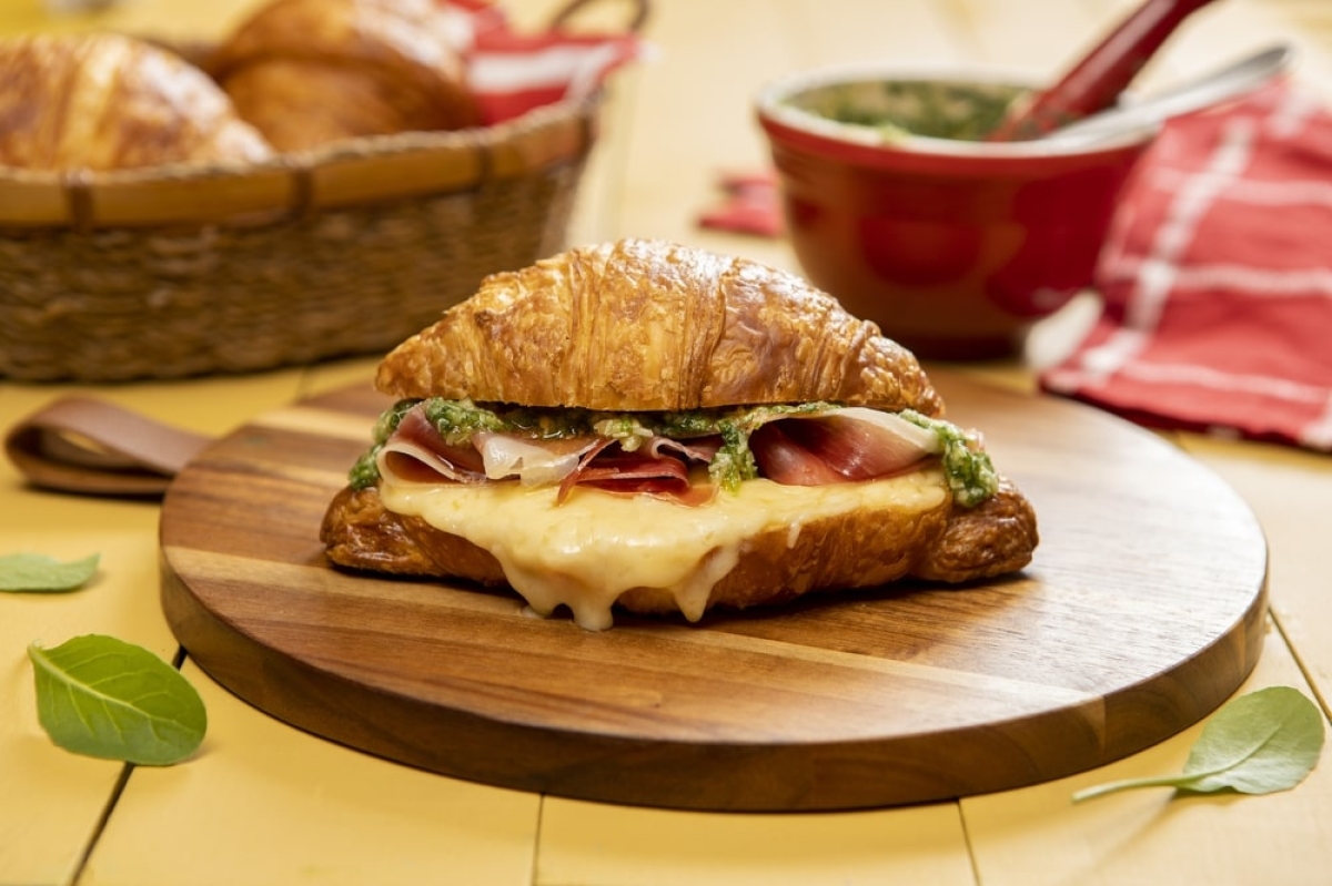 Sanduíche de Croissant Recheado - Foto: Divulgação | Marca Tirolez