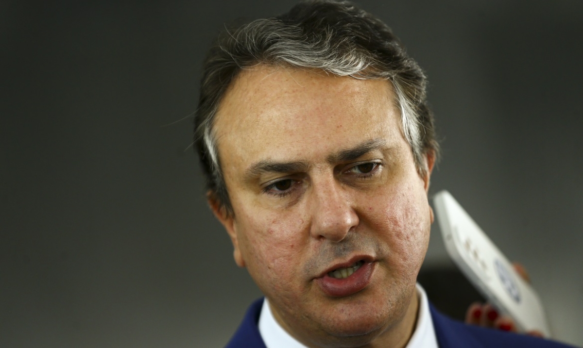 O ministro da Educação, Camilo Santana, durante coletiva após reunião com reitores das universidades federais do país e dos institutos federais de ensino, no Palácio do Planalto - Foto: Marcelo Camargo | Agência Brasil