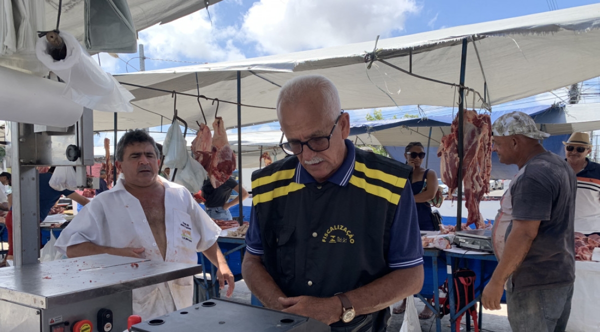 ITPS apreende balanças irregulares em feira livre na zona norte de Aracaju - Foto: Gabriel Ribeiro | Governo de Sergipe