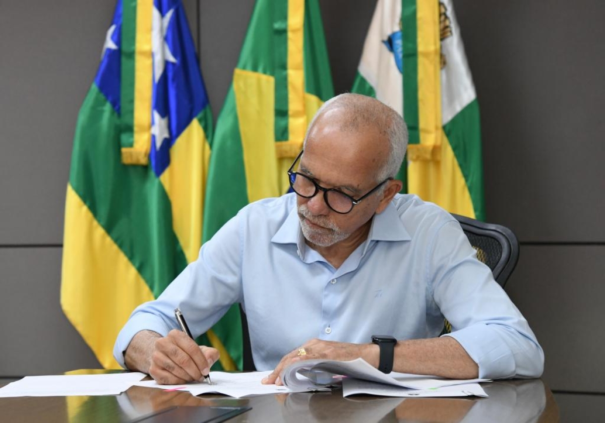 Prefeito Edvaldo Nogueira sanciona leis que garantem melhorias ao transporte público da Grande Aracaju - Foto: Ana Lícia Menezes | Prefeitura de Aracaju