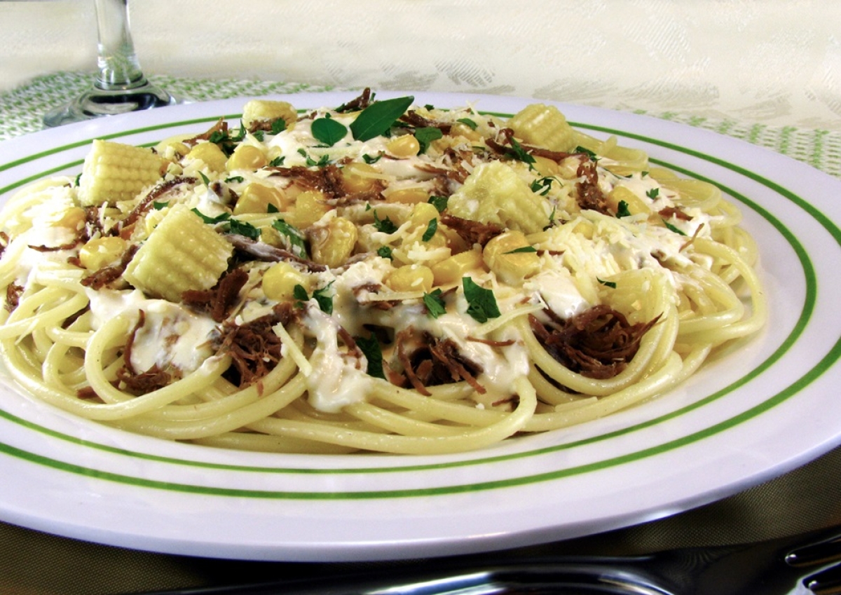 Espaguete ao Creme de Milho com Carne - Foto: Divulgação | Marca Estrela