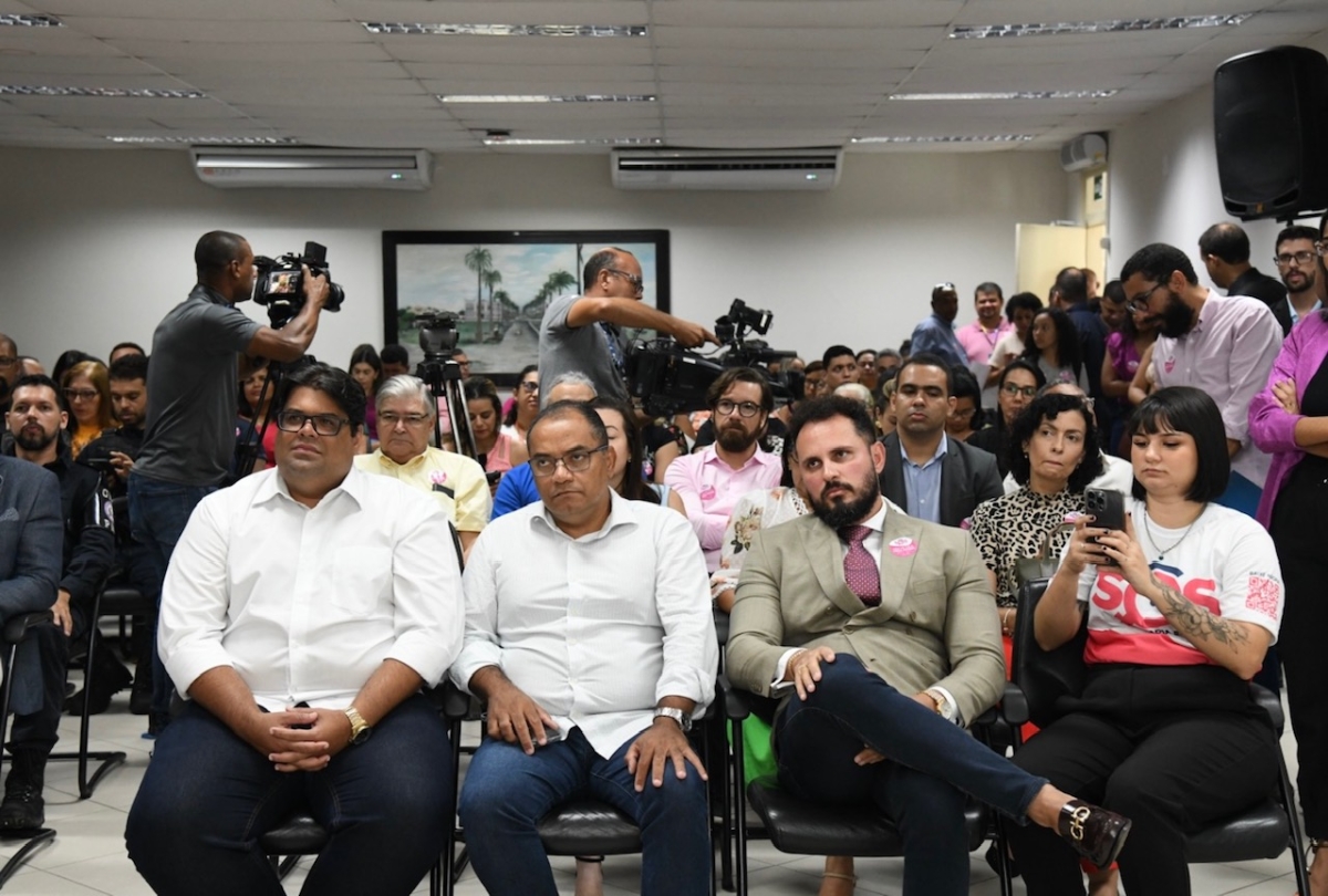 Prefeito Edvaldo Nogueira lança aplicativo SOS Maria da Penha e amplia ações de proteção à mulher aracajuana - Foto: Ana Lícia Menezes | Prefeitura de Aracaju