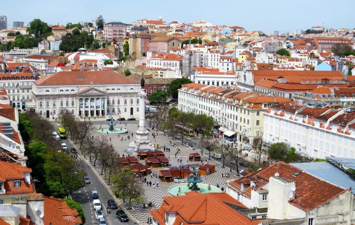 Rossio: uma das praças mais animadas de Lisboa - Foto: Carla Passos