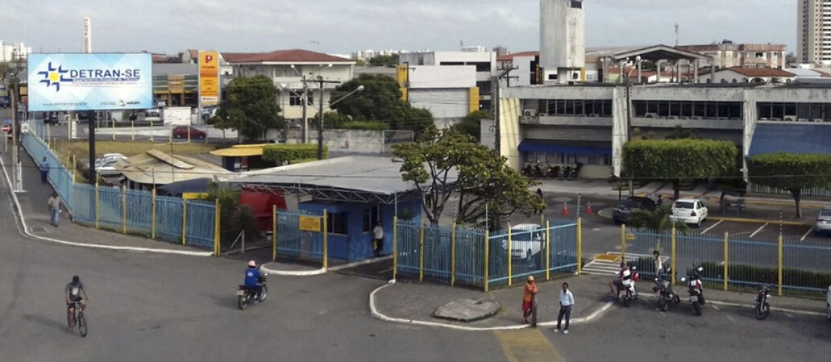 Médicos, psicólogos peritos e clínicas credenciadas apontam para paralisação dos serviços no Detran - Foto: Governo de Sergipe