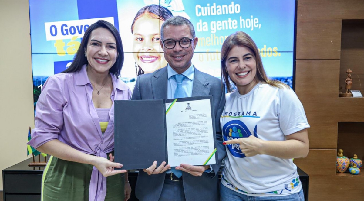 Governador Fábio Mitidieri assina decreto que reserva 50% dos CCs do Estado para mulheres - Foto: Arthur Soares/Governo de Sergipe
