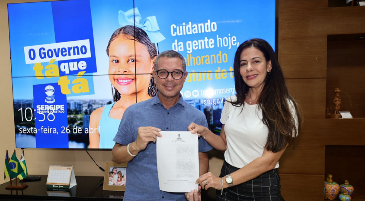 Fábio Mitidieri anuncia reajuste salarial de 10% para os servidores dos PCCVs Geral, da Saúde e de Engenharia - Foto: Governo de Sergipe