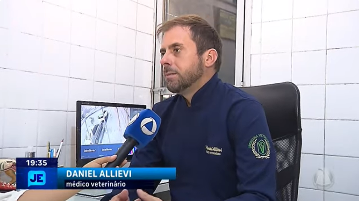 Daniel Allievi, médico veterinário - Foto: Reprodução de vídeo/YouTube/TV Atalaia