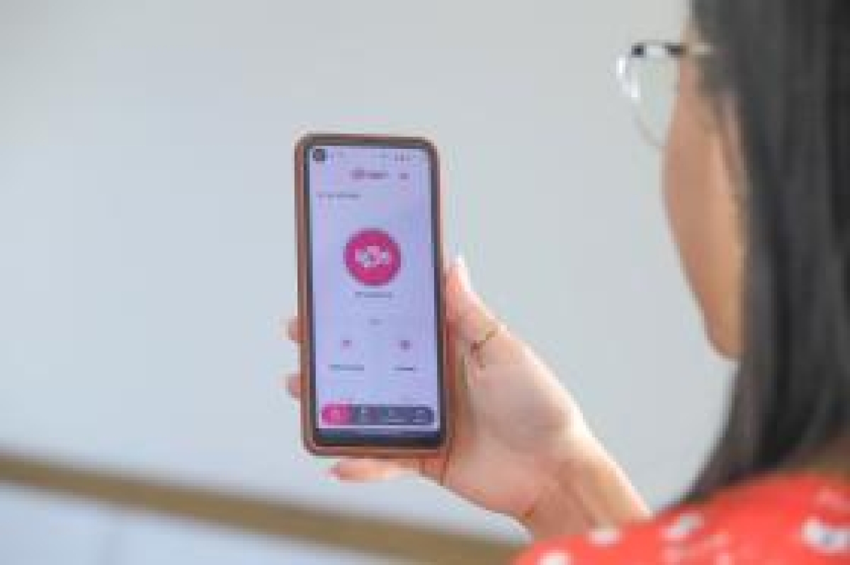 Aplicativo SOS Maria da Penha fortalece proteção às mulheres contra a violência doméstica - Foto: Marcelle Cristinne Secom/PMA
