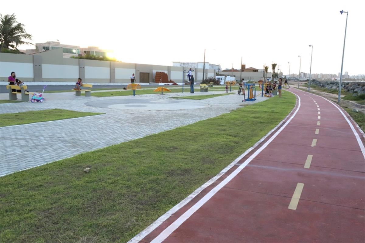 Praça na Coroa do Meio - Foto: Sergio Silva